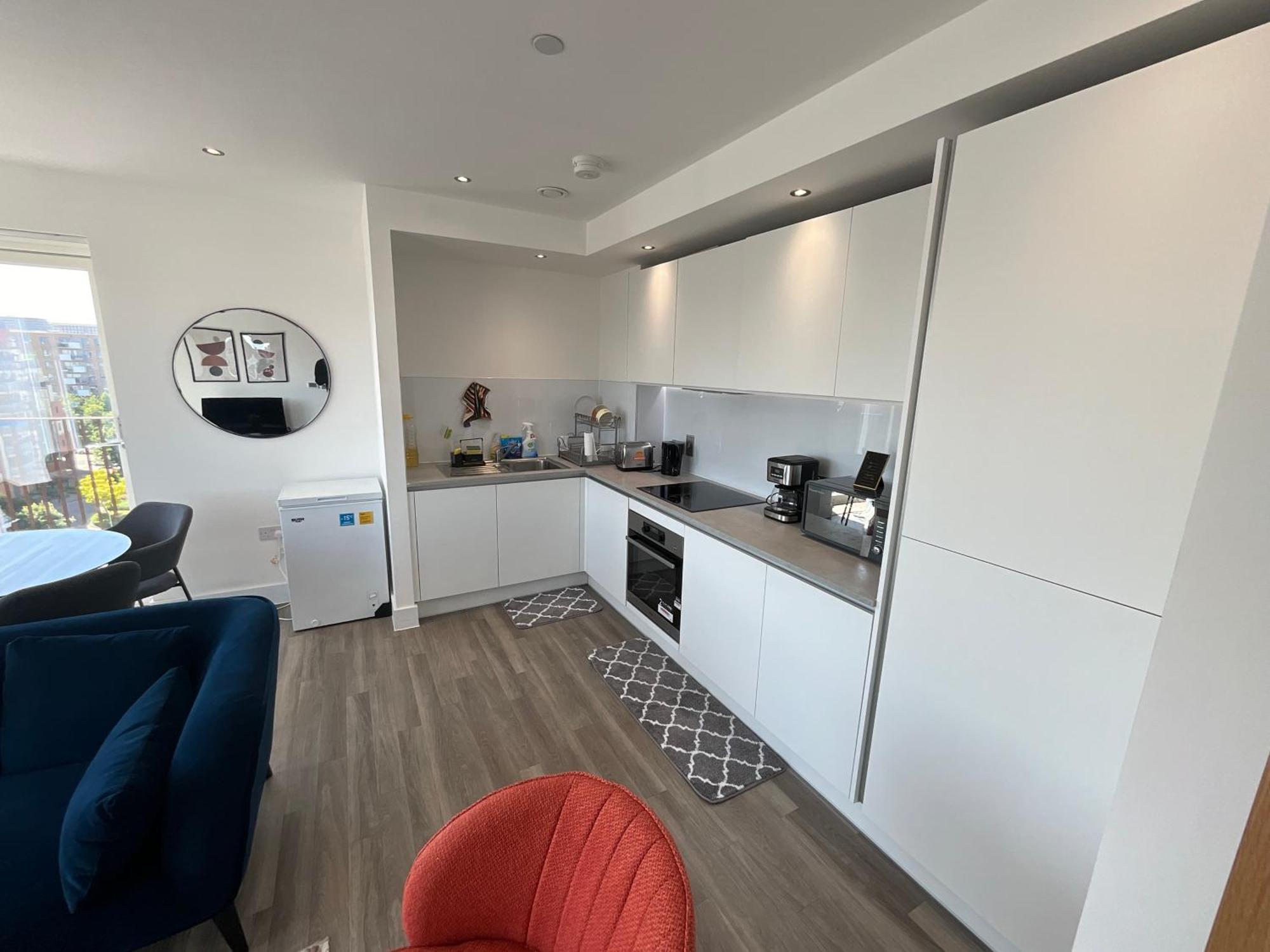 Deluxe Double Bed In Shared Apt Near Canary Wharf, City Airport & O2 Arena With Thames View ロンドン エクステリア 写真